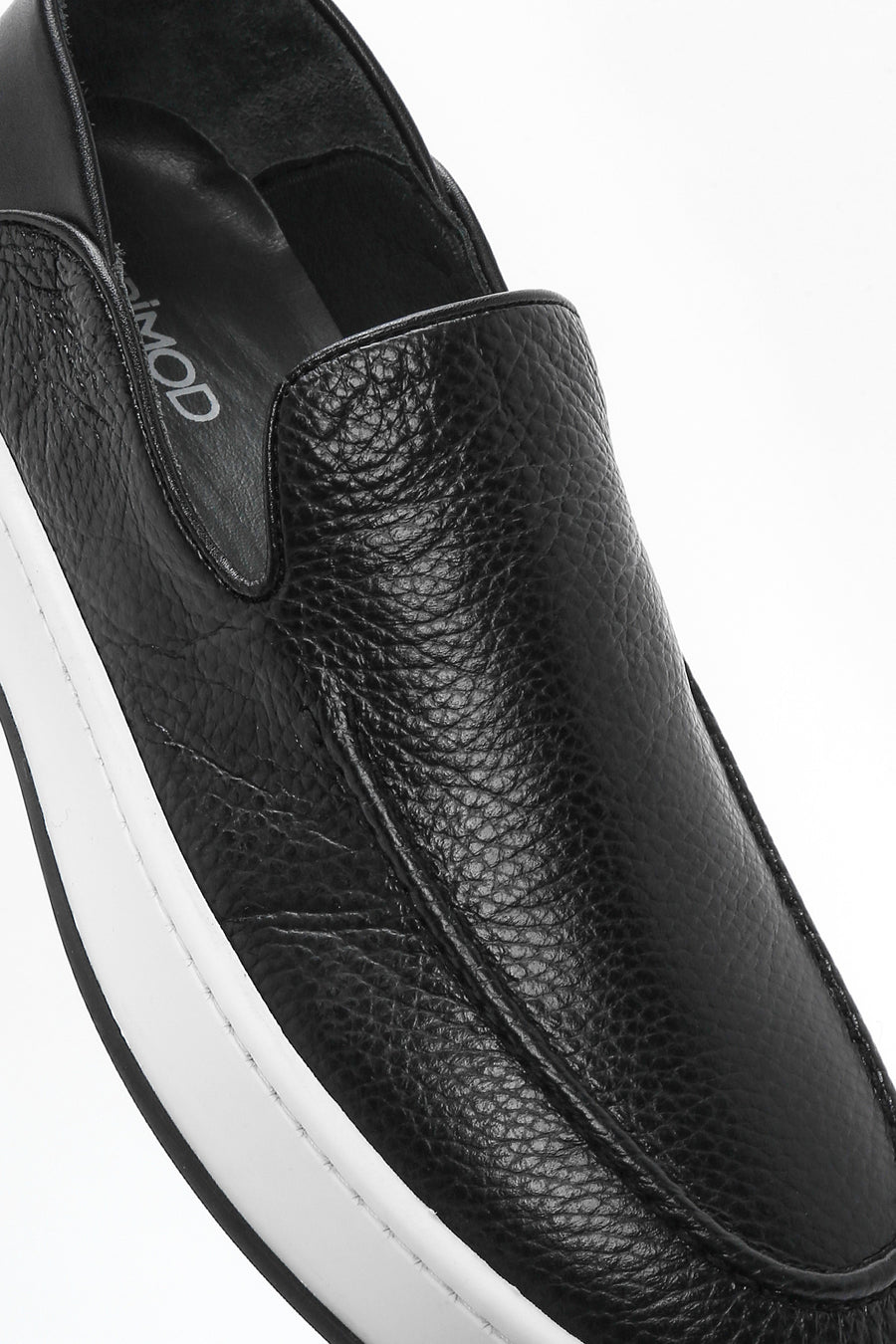 Men's Black Leather Casual Loafer