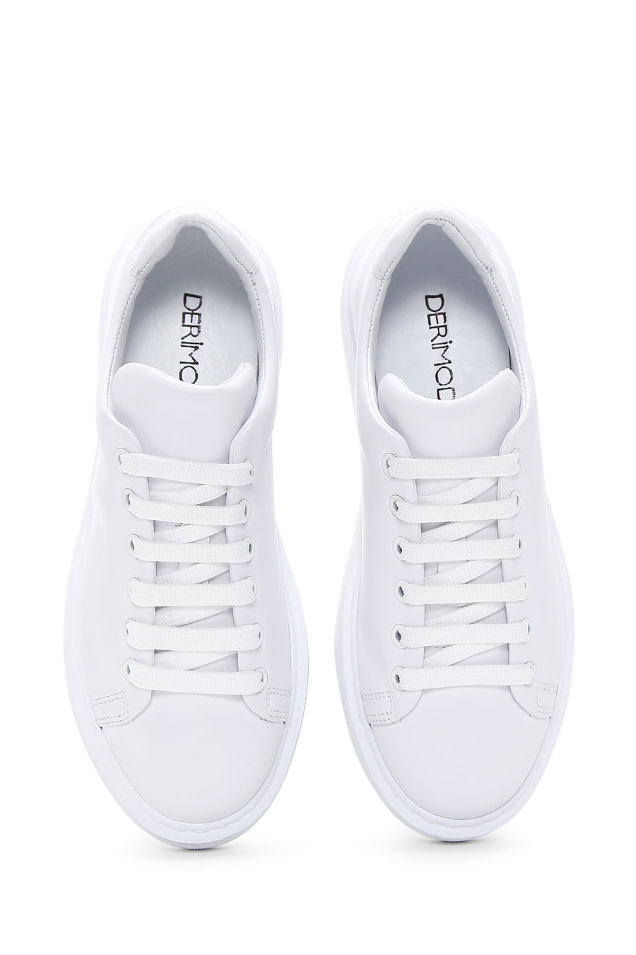 Kadın Beyaz Bağcıklı Kalın Tabanlı Deri Sneaker