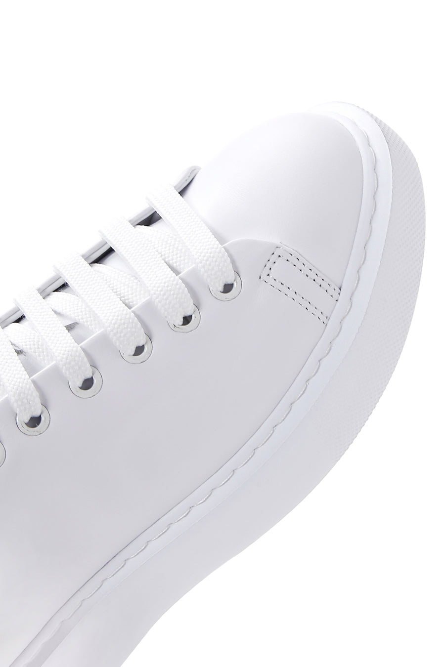 Kadın Beyaz Bağcıklı Kalın Tabanlı Deri Sneaker