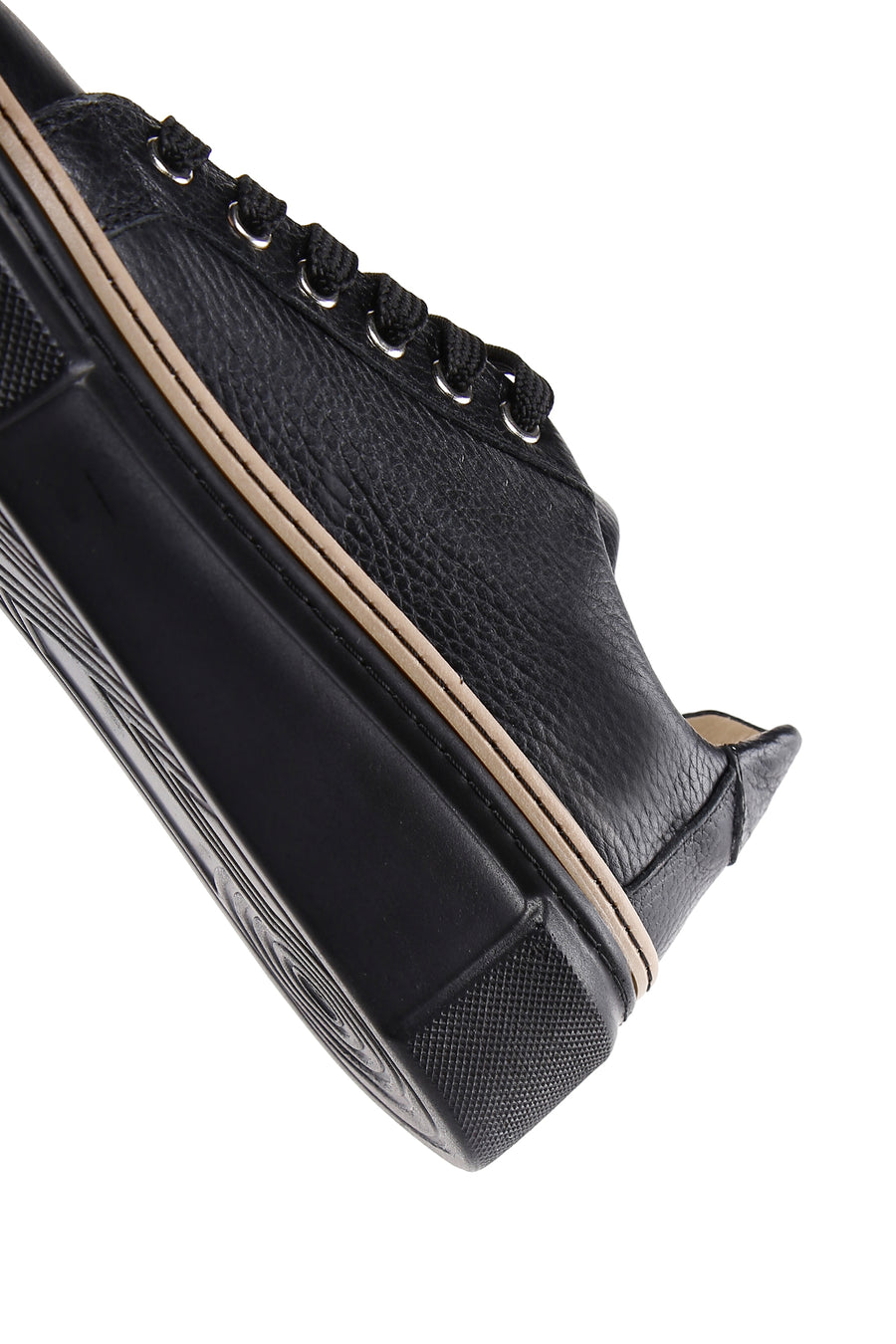 Kadın Siyah Bağcıklı Kalın Tabanlı Deri Sneaker