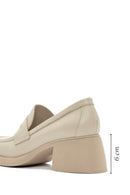 Women's Cream Thick Heeled Leather Masculine Loafer | Derimod