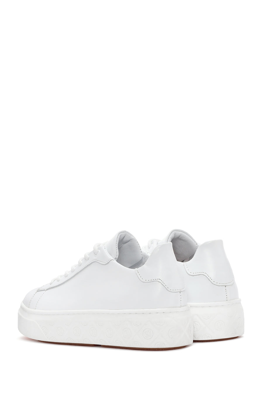 Kadın Beyaz Bağcıklı Deri Sneaker