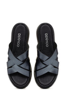 Kadın Gri Kalın Tabanlı Deri Terlik | Derimod