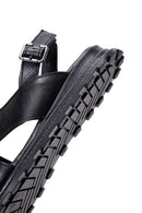 Kadın Siyah Bilekten Bantlı Deri Sandalet | Derimod