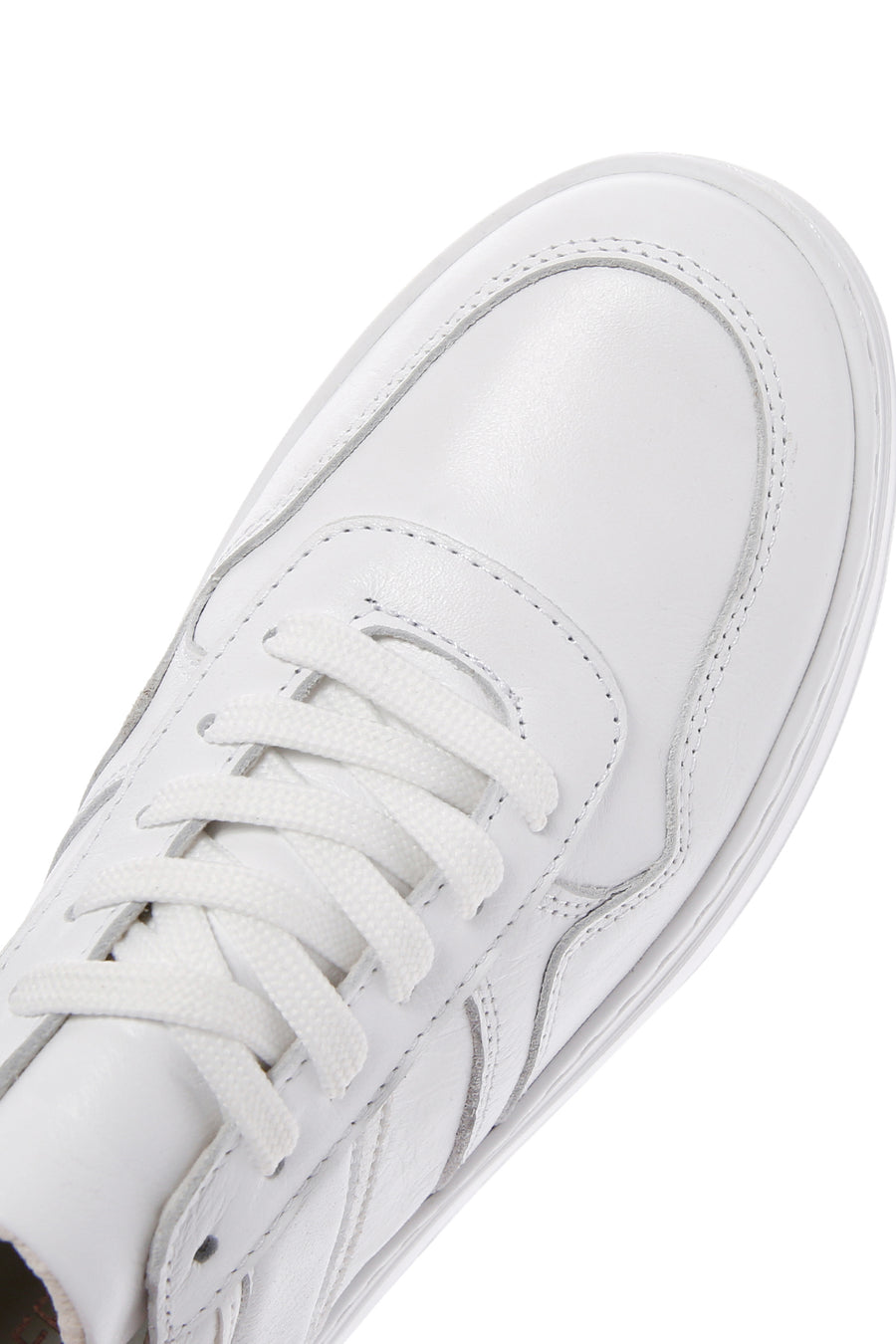 Kadın Beyaz Bağcıklı Kalın Tabanlı Deri Sneaker