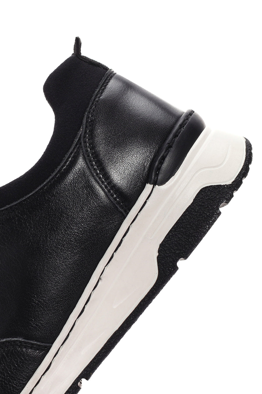 Kadın Siyah Bağcıklı Kalın Tabanlı Deri Sneaker