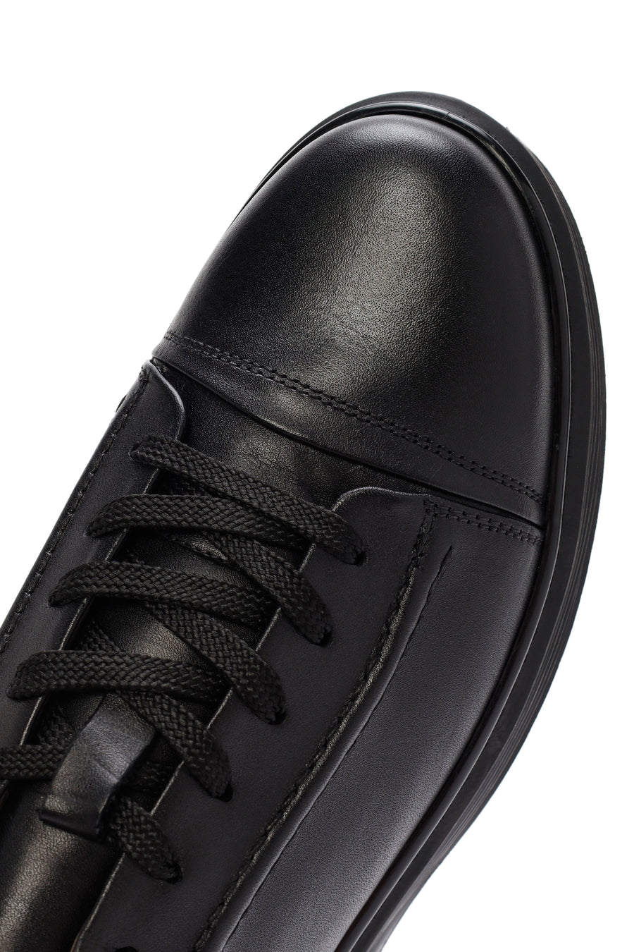
Men's Black Thick Sole Lace-Up Leather Sneaker
