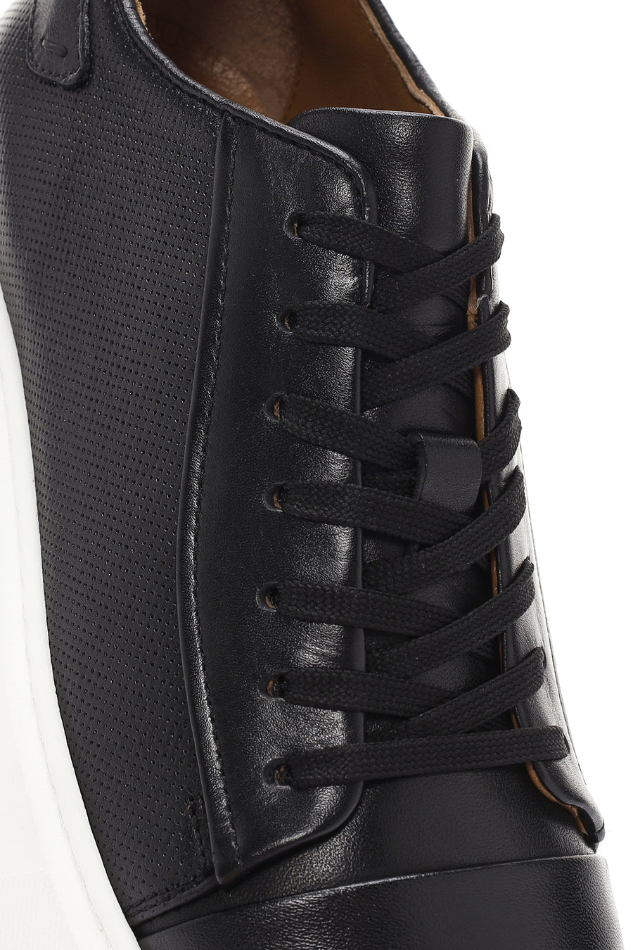Erkek Siyah Bağcıklı Kalın Tabanlı Deri Sneaker
