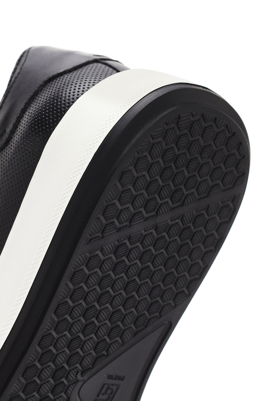 Erkek Siyah Bağcıklı Kalın Tabanlı Deri Sneaker