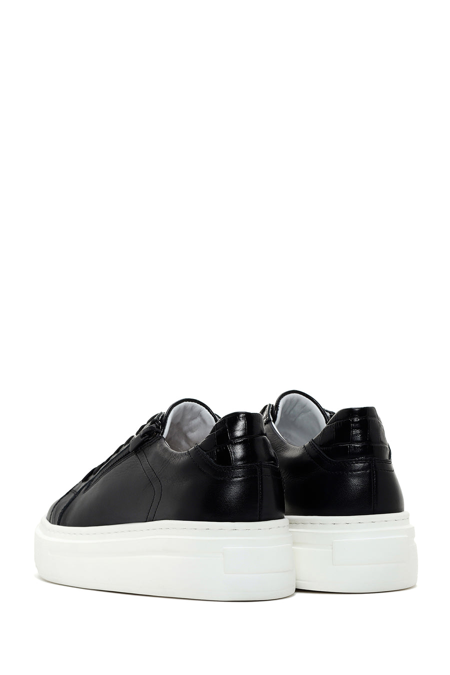 Men's Black Thick Sole Lace Up Leather Sneaker