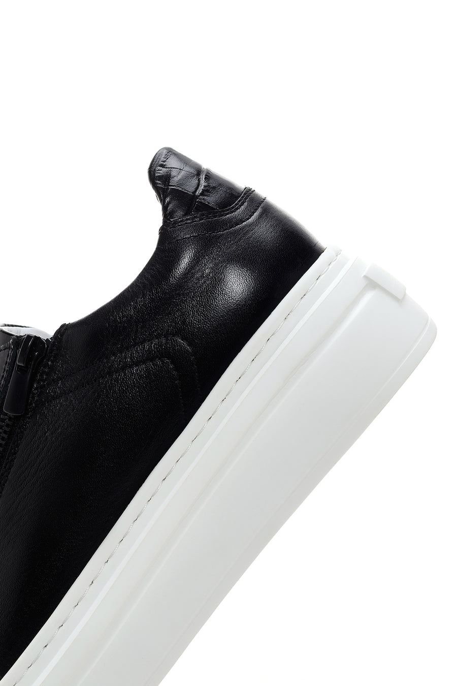 Men's Black Thick Sole Lace Up Leather Sneaker