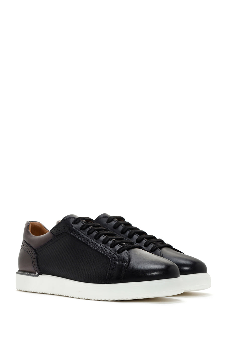 Men's Black Lace-up Leather Sneaker