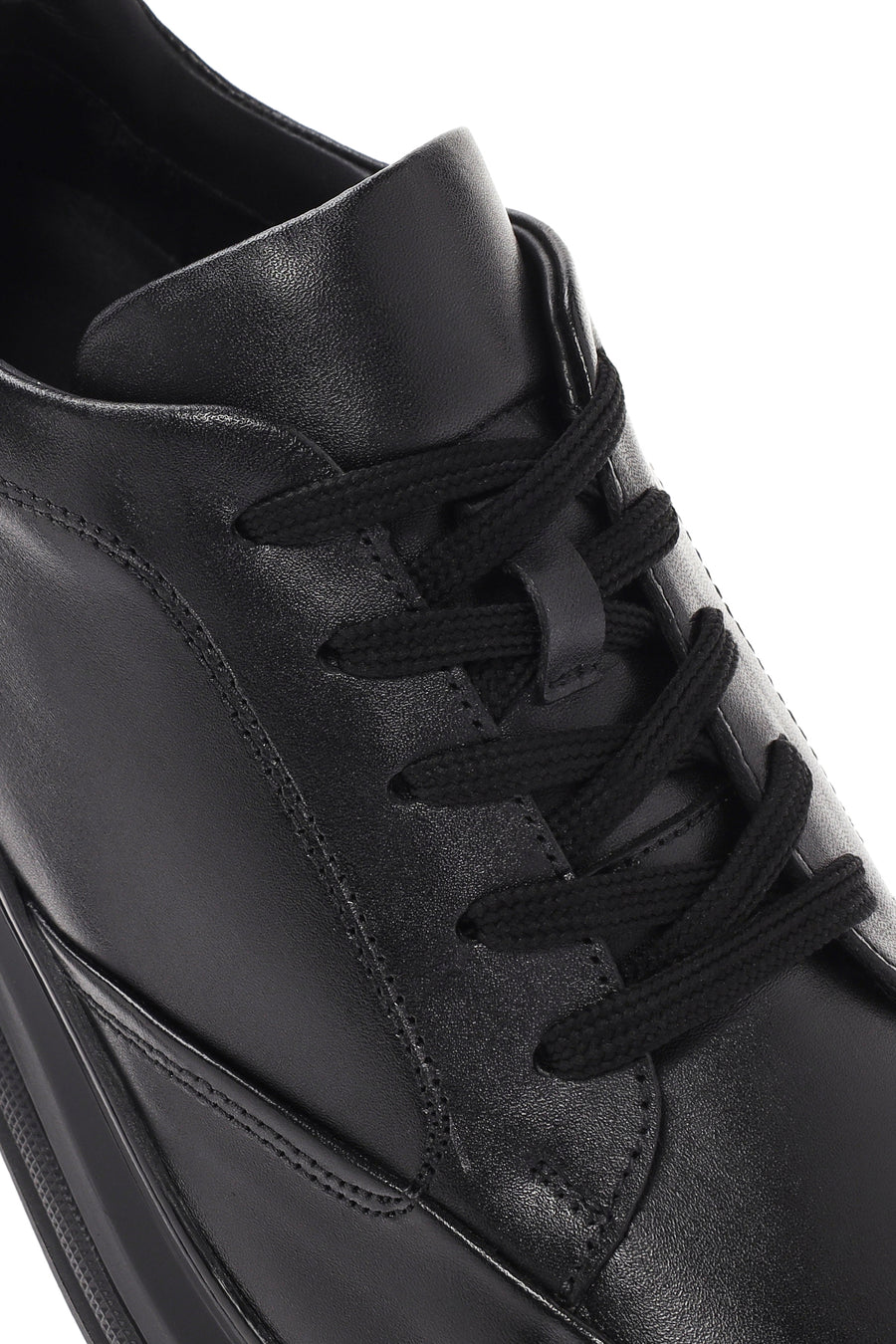 Men's Black Lace-up Leather Sneaker