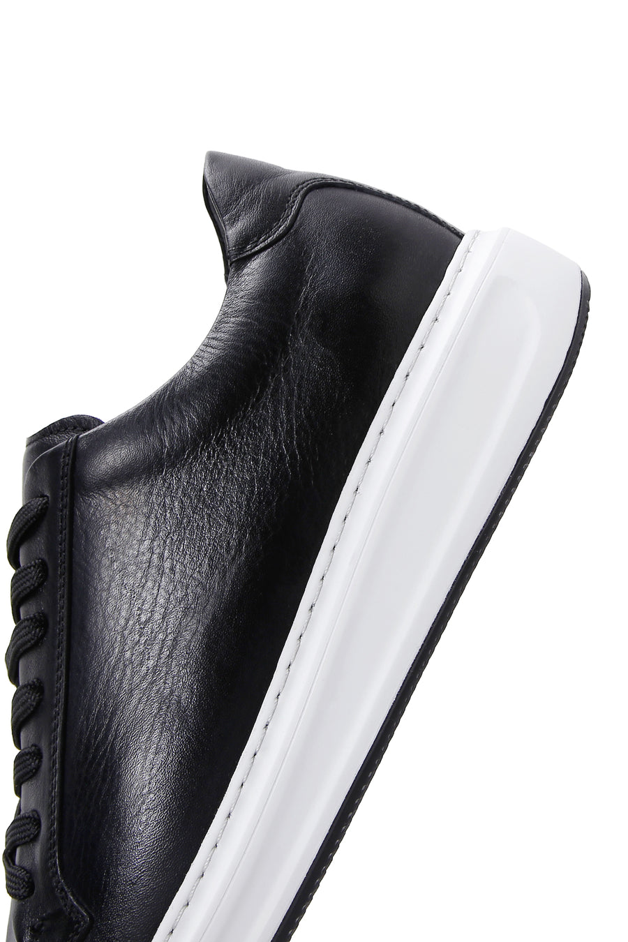 Men's Black Lace-up Leather Sneaker