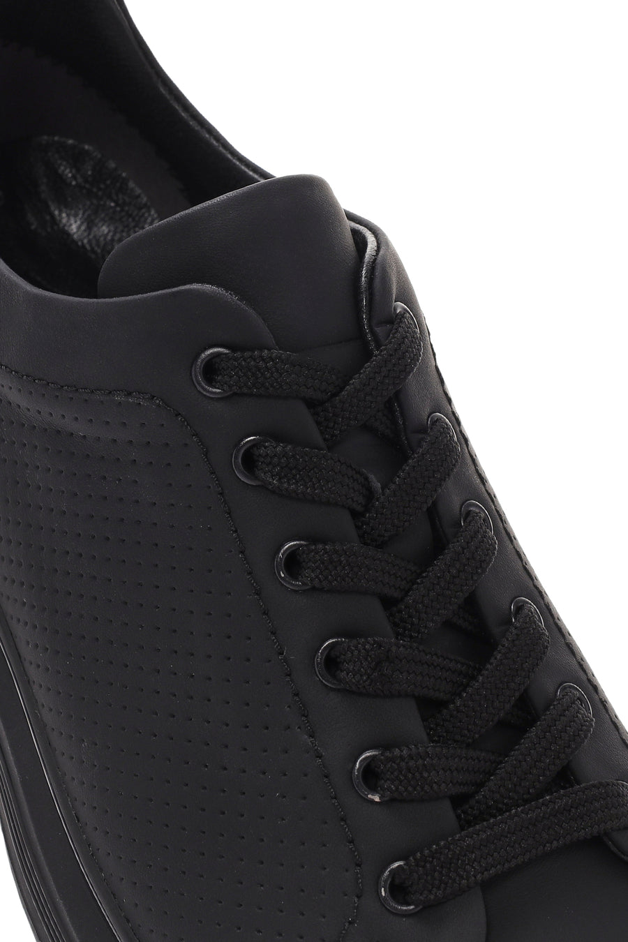 Men's Black Lace-up Leather Sneaker