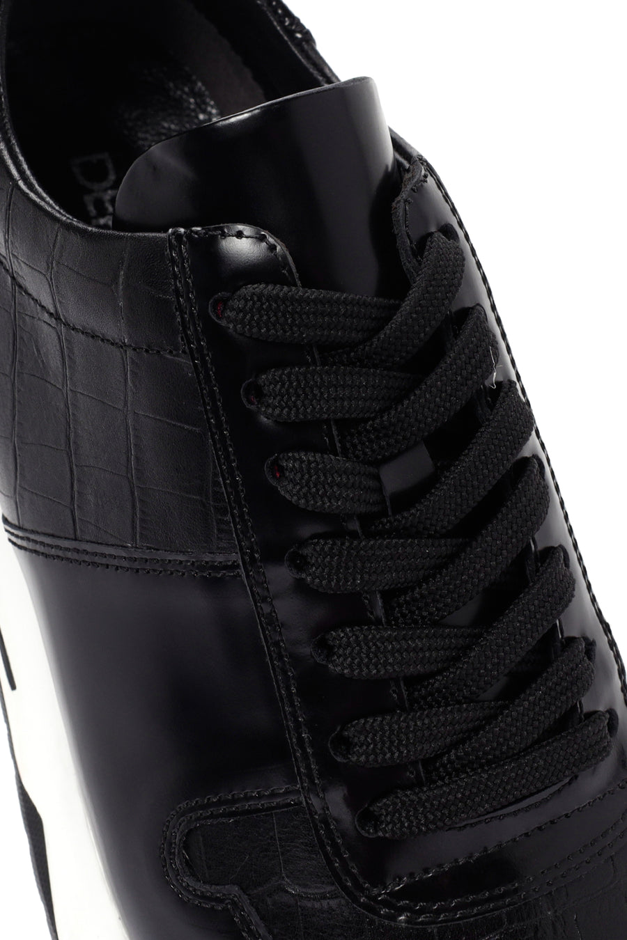 Men's Black Crocodile Patterned Lace Up Thick Soled Leather Sneaker