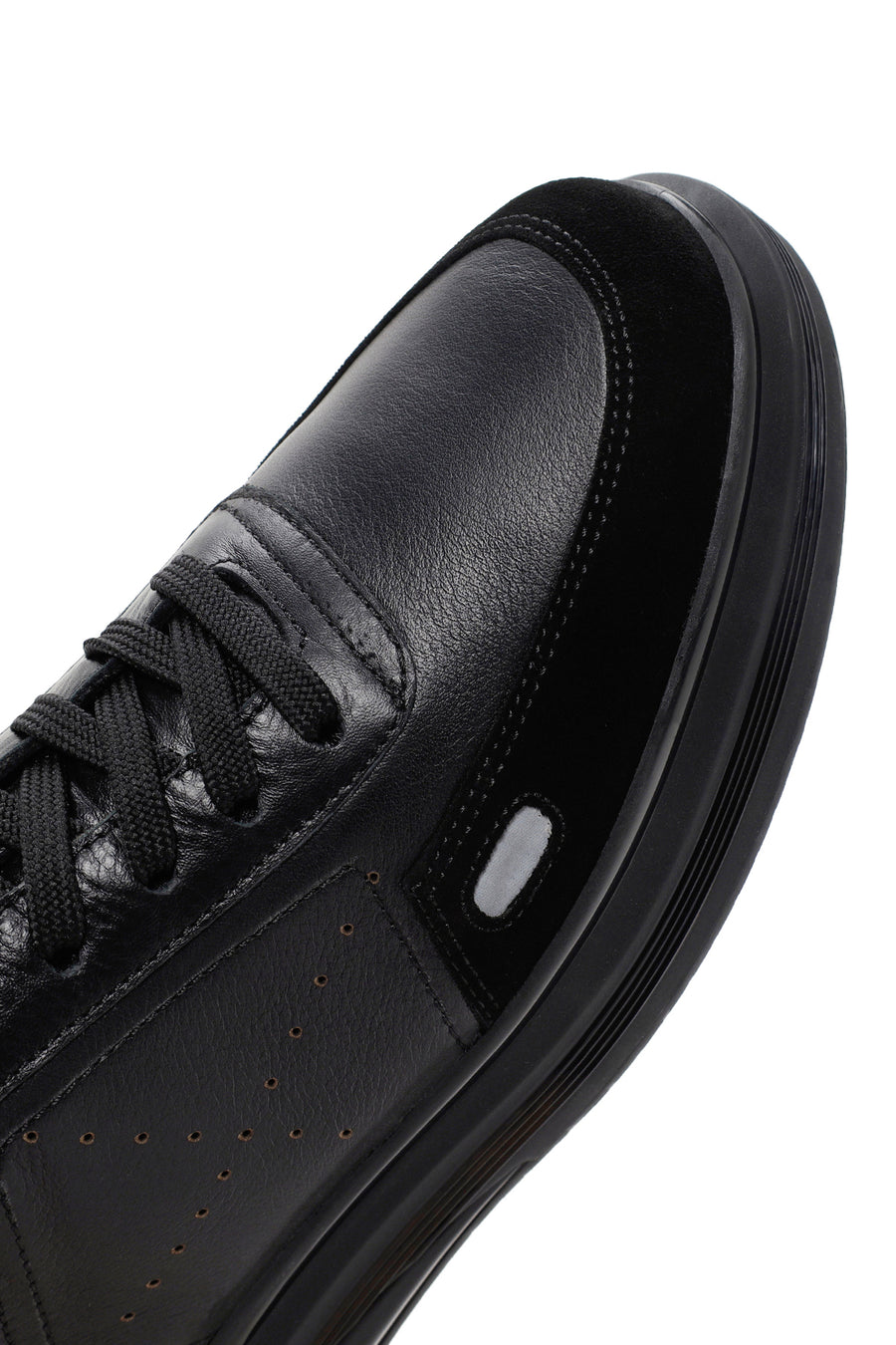 Men's Black Lace-up Leather Sneaker