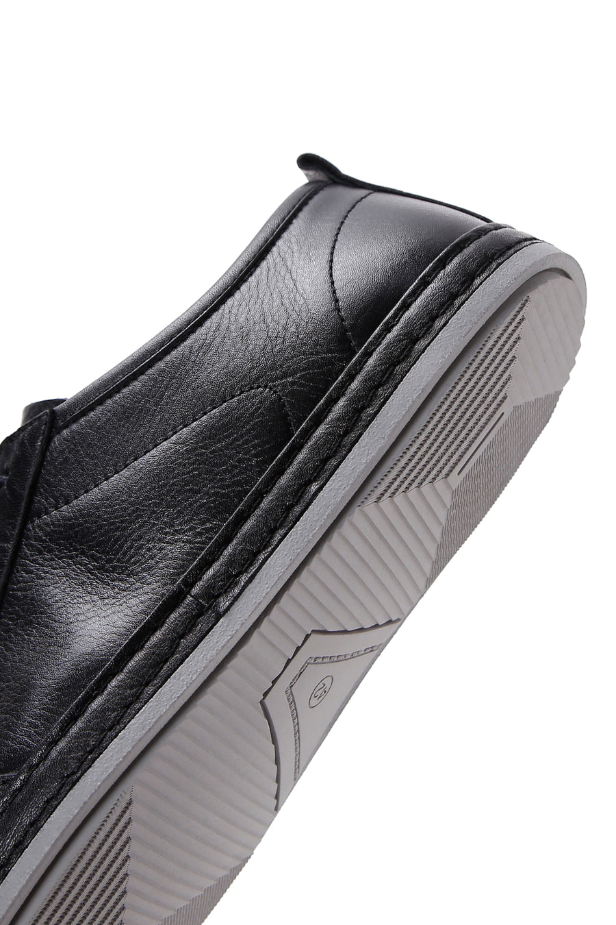Men's Black Lace-up Leather Sneaker
