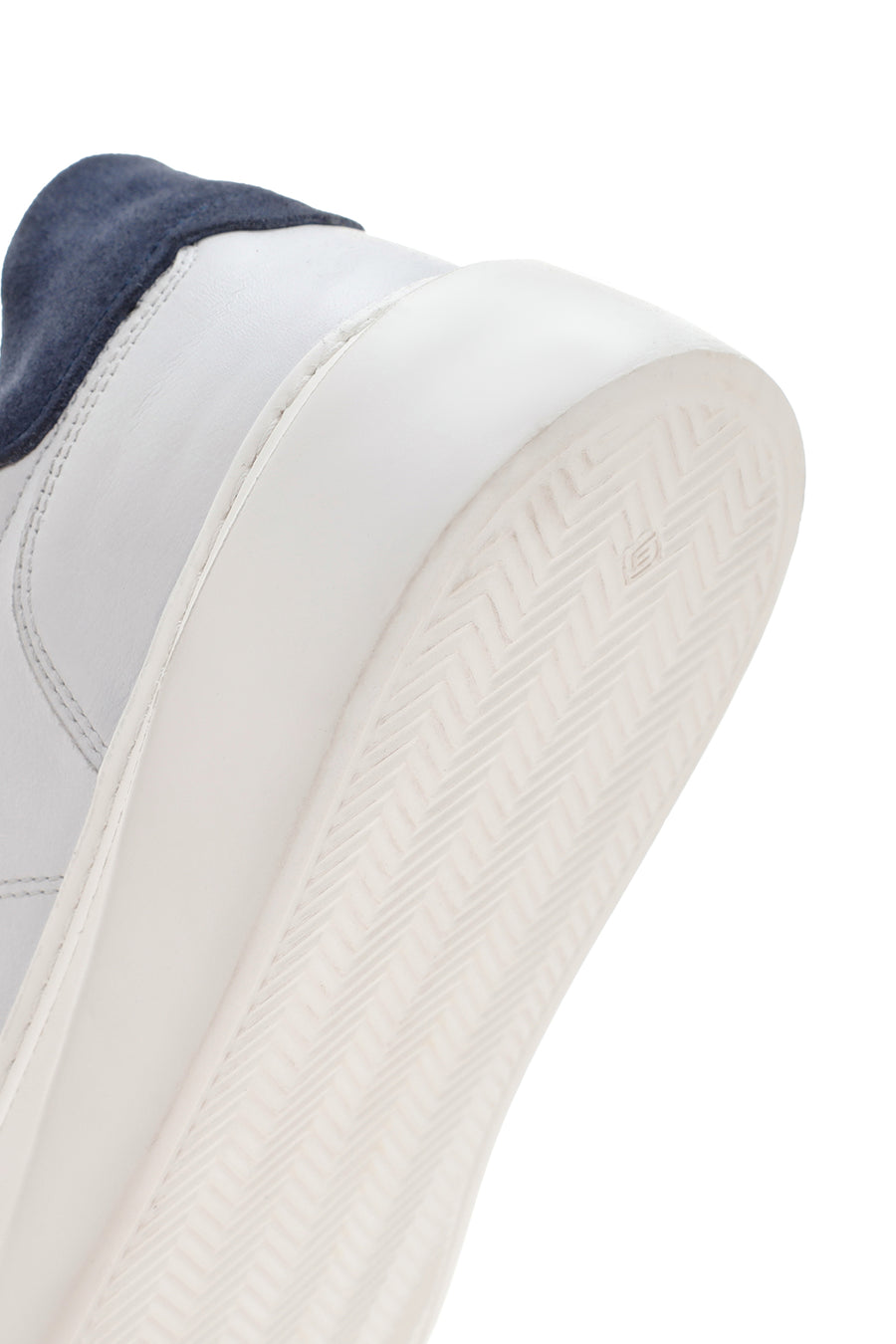 Men's White Lace-up Leather Sneaker