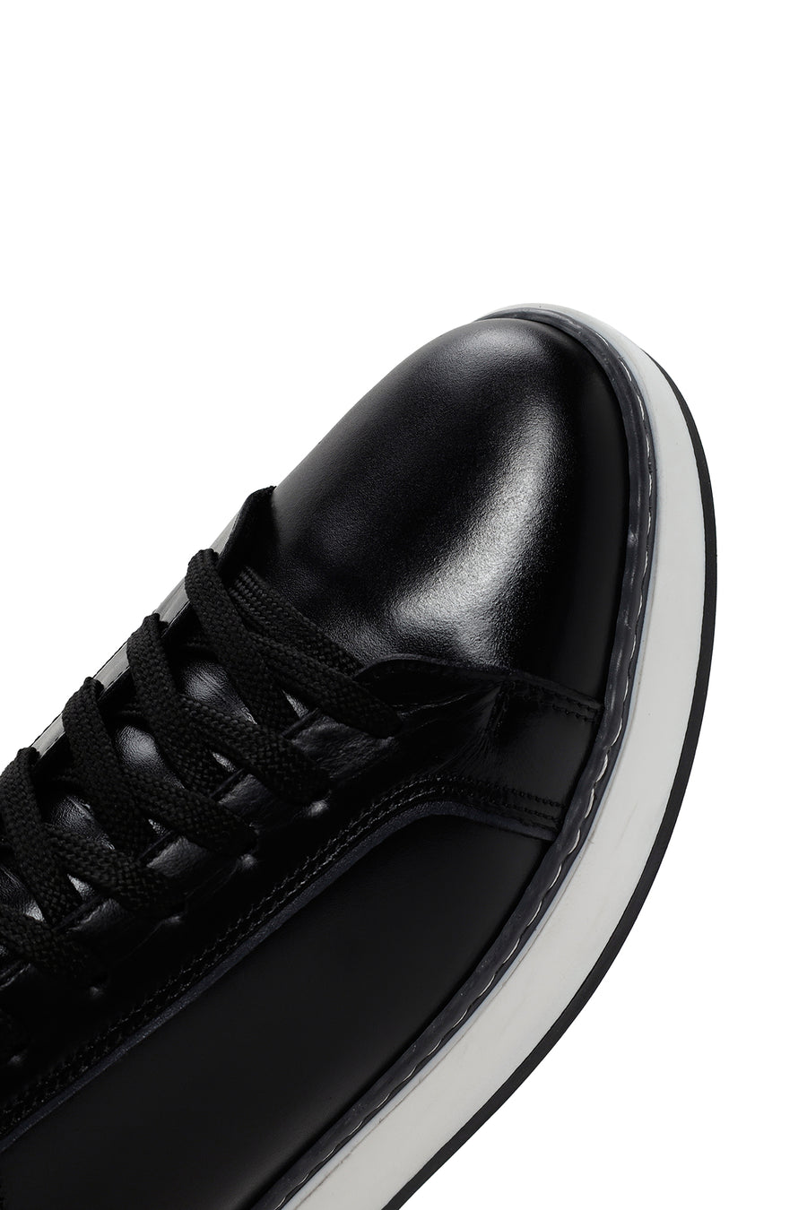 Men's Black Lace-up Leather Sneaker