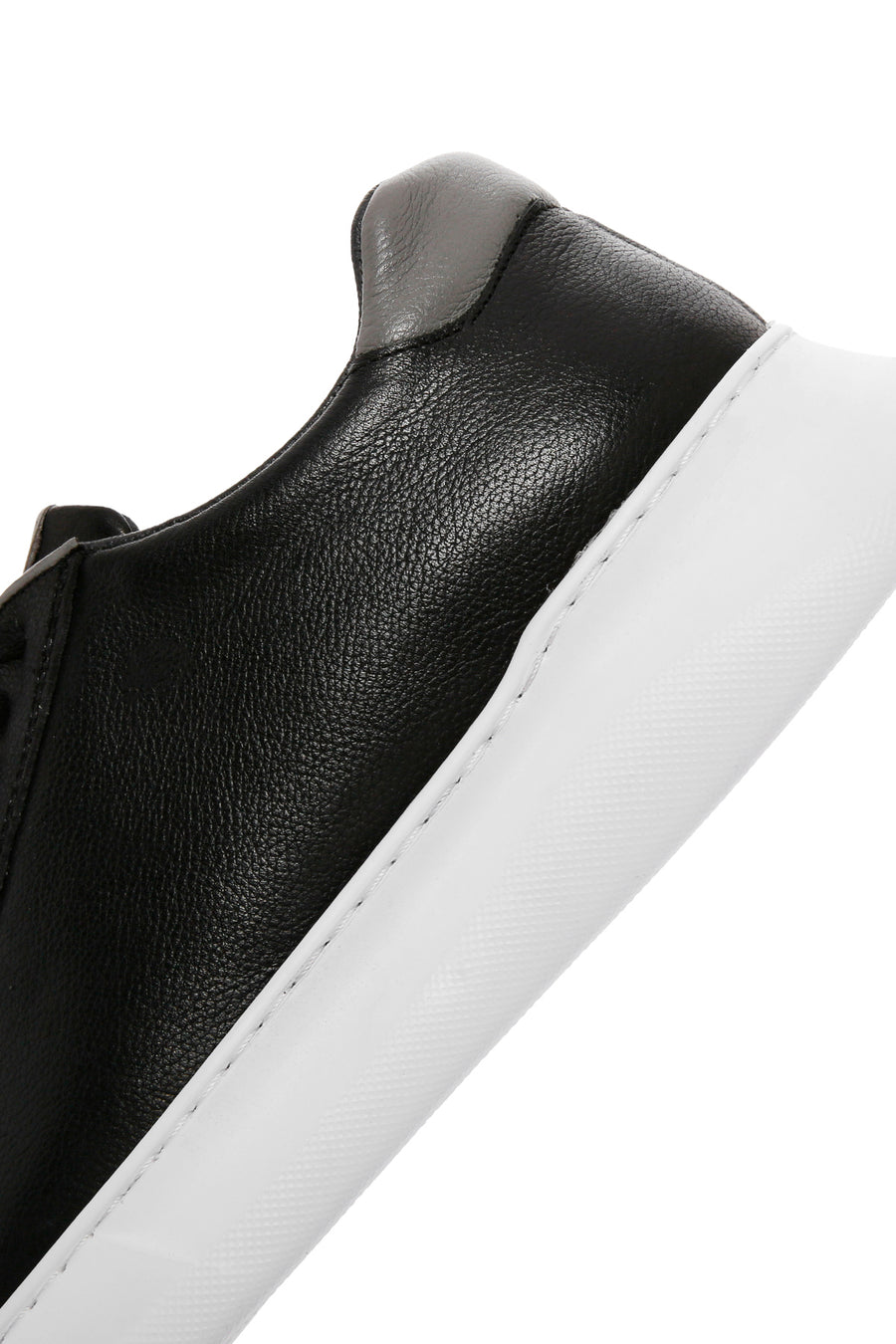 Men's Black Lace-up Leather Sneaker