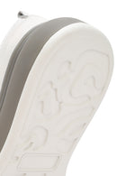 
Men's White Thick Sole Lace-Up Leather Sneaker
 | Derimod