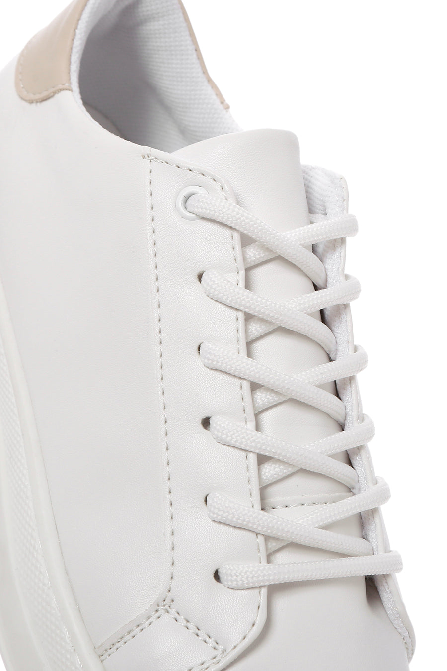 Kadın Beyaz Bağcıklı Kalın Topuklu Sneaker