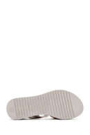 Kadın Krem Kalın Tabanlı Bilekten Bantlı Comfort Sandalet | Derimod