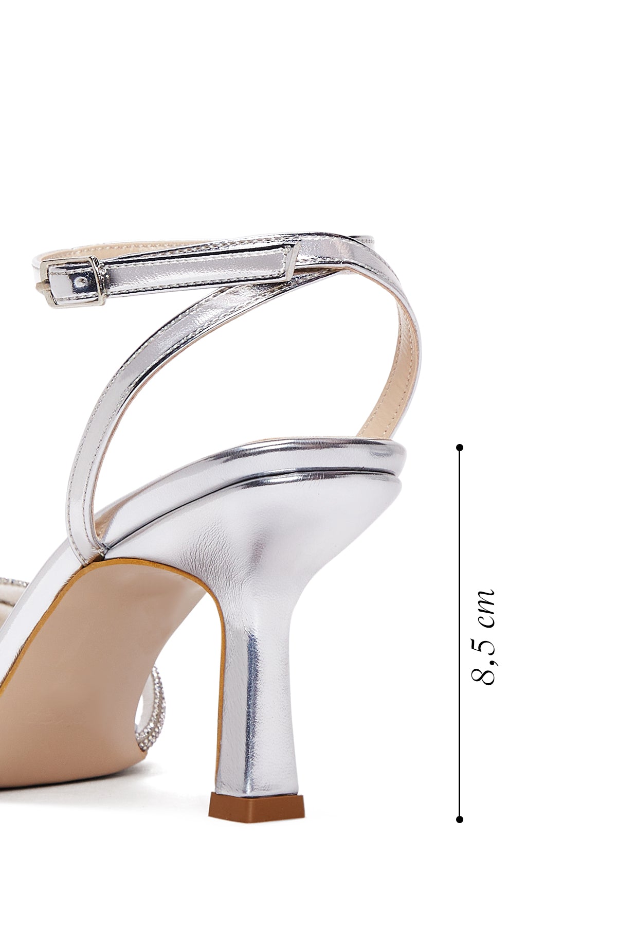 Kadın Gümüş Bilekten Tokalı Taşlı İnce Topuklu Sandalet