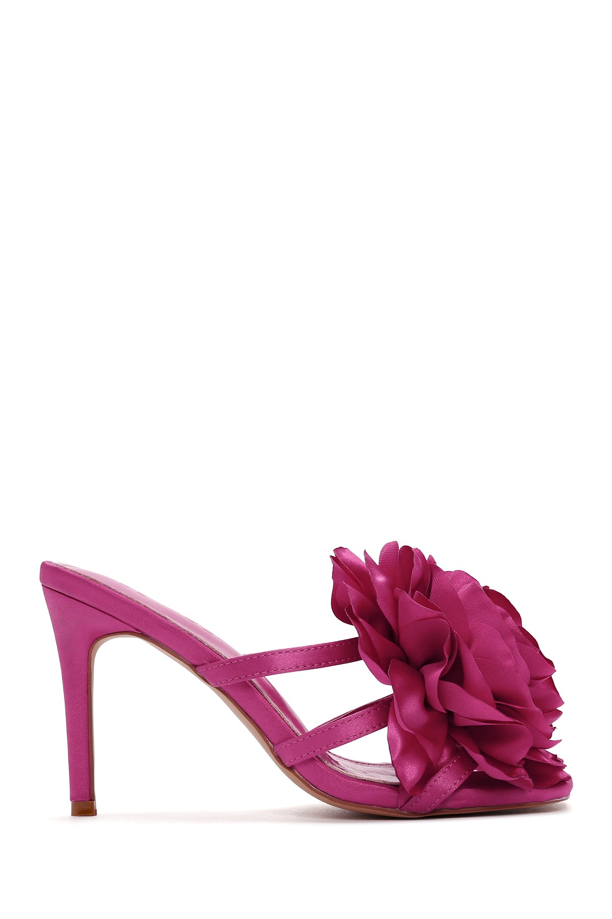 Kadın Pembe Aksesuar Detaylı İnce Topuklu Terlik