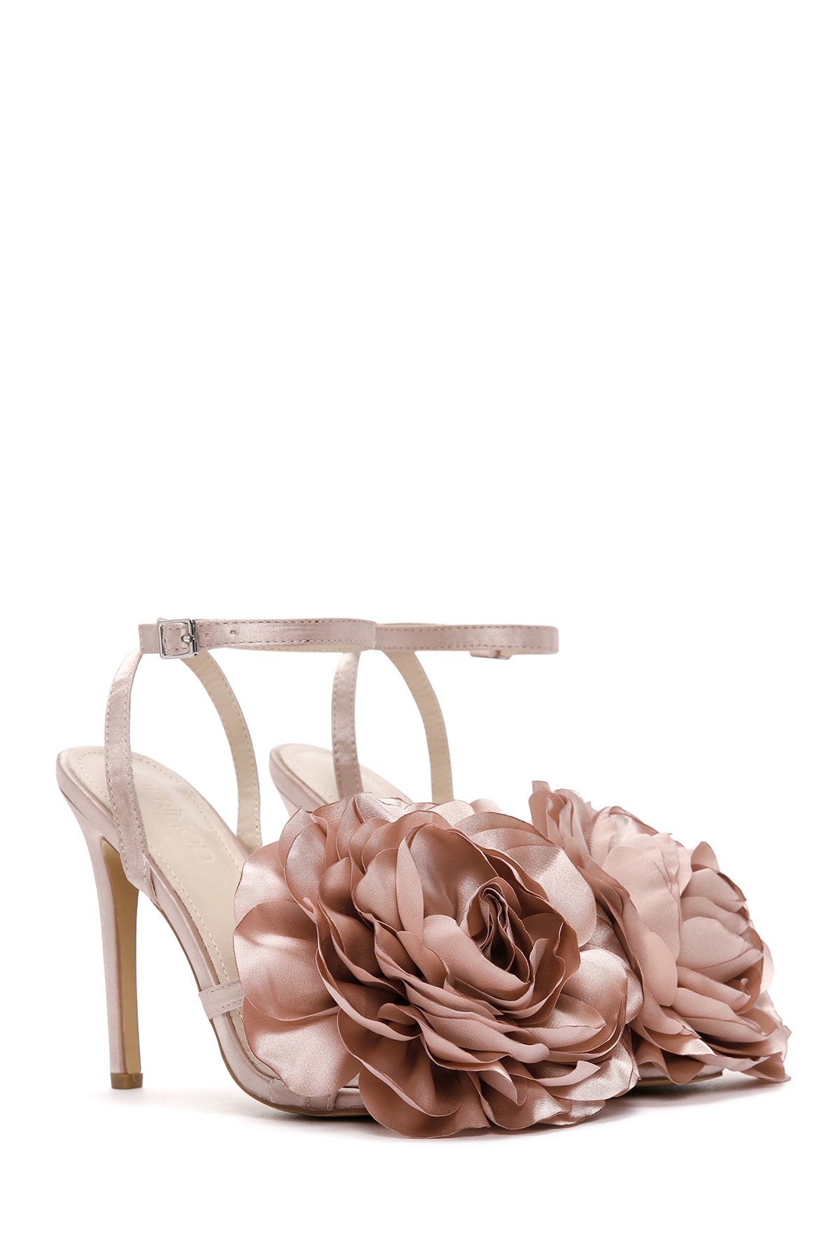 Kadın Bej Bilekten Bantlı Aksesuar Detaylı İnce Topuklu Sandalet