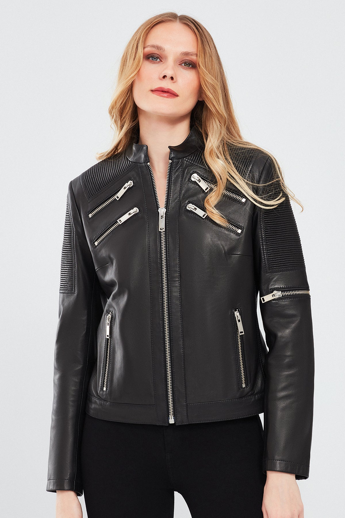 Milano Kadın Siyah Kısa Deri Ceket