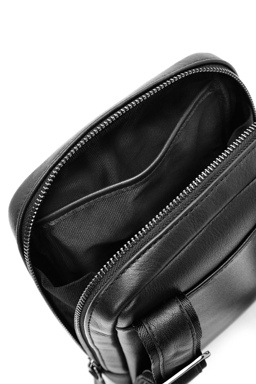 Men's Black Leather Messenger Bag