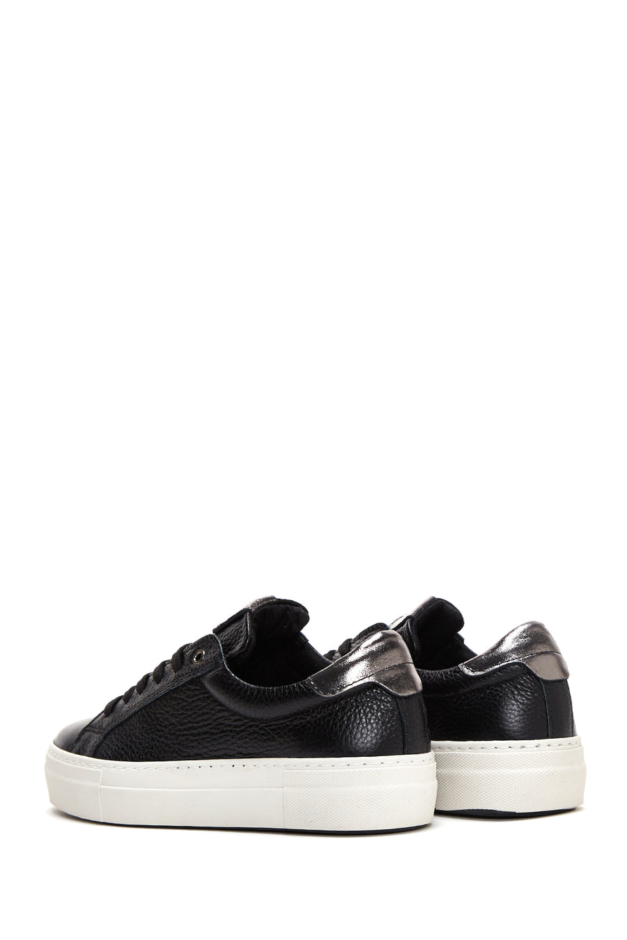 Kadın Siyah Bağcıklı Deri Sneaker