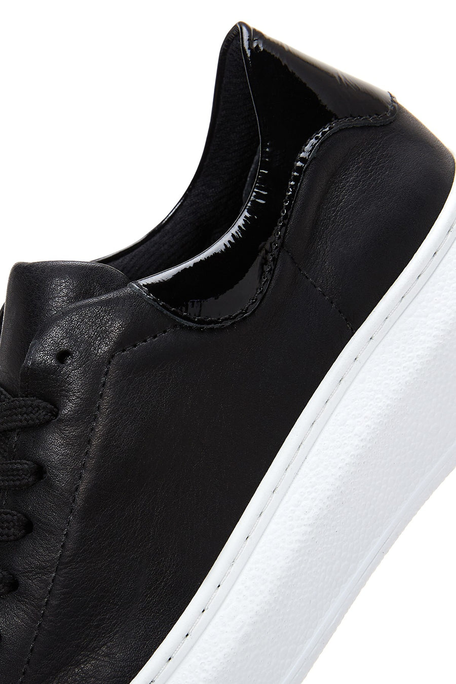 Kadın Siyah Bağcıklı Kalın Taban Deri Sneaker