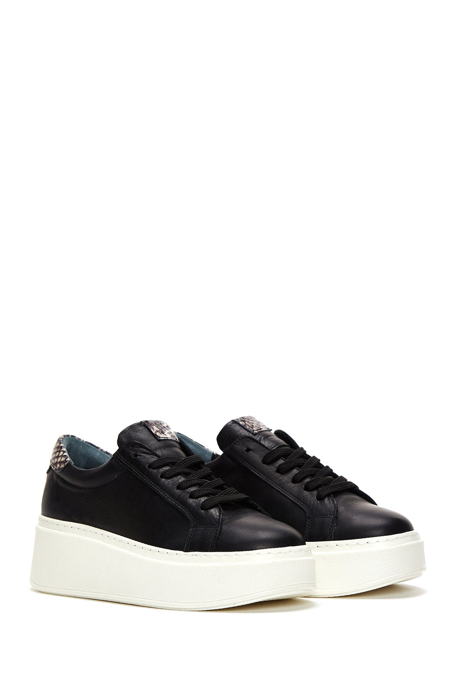 Kadın Siyah Bağcıklı Kalın Taban Deri Sneaker