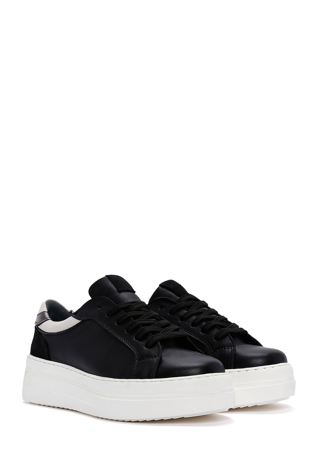 Kadın Siyah Bağcıklı Yüksek Taban Deri Sneaker