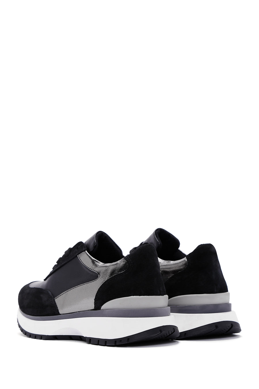 Kadın Siyah Bağcıklı Deri Sneaker