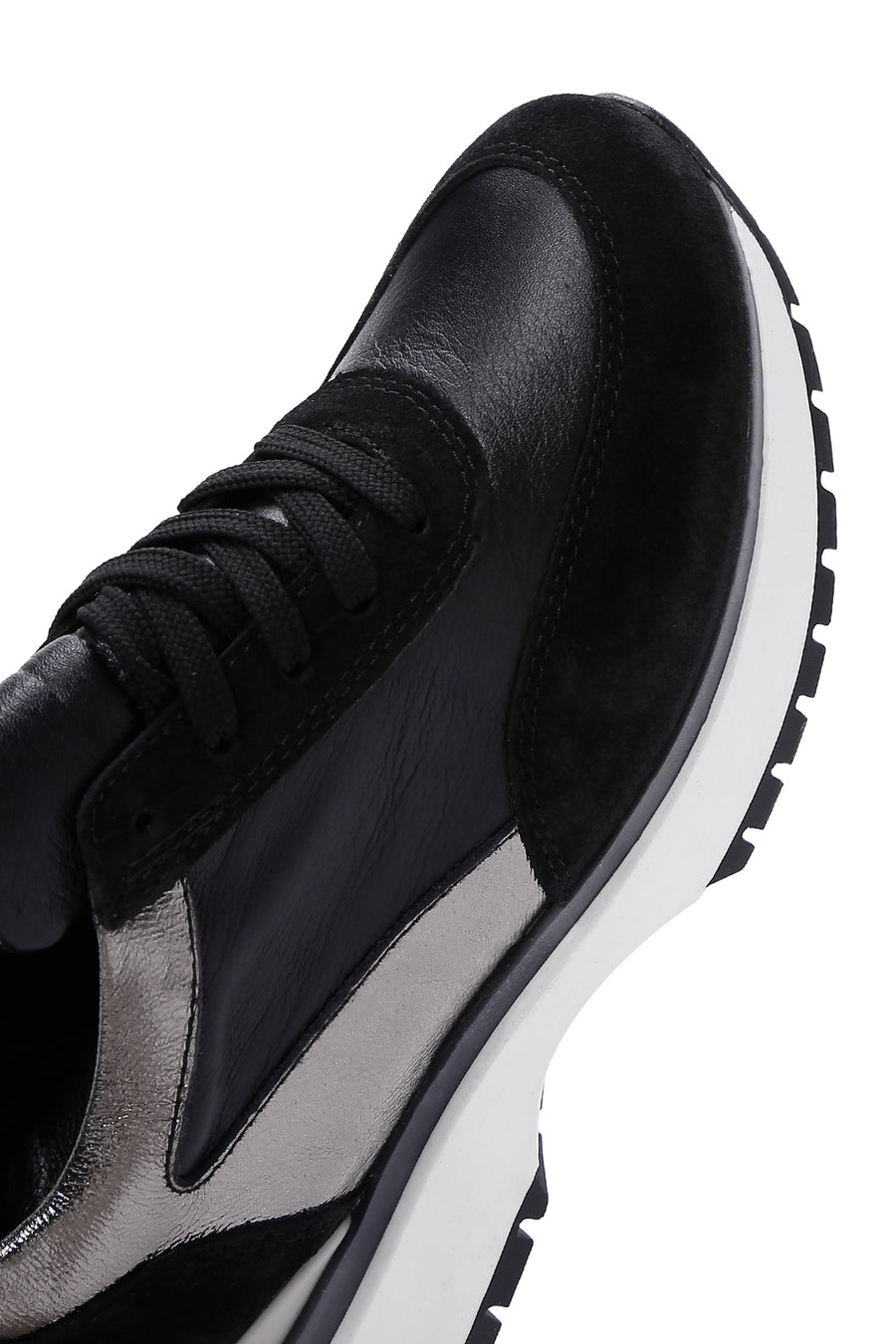 Kadın Siyah Bağcıklı Deri Sneaker