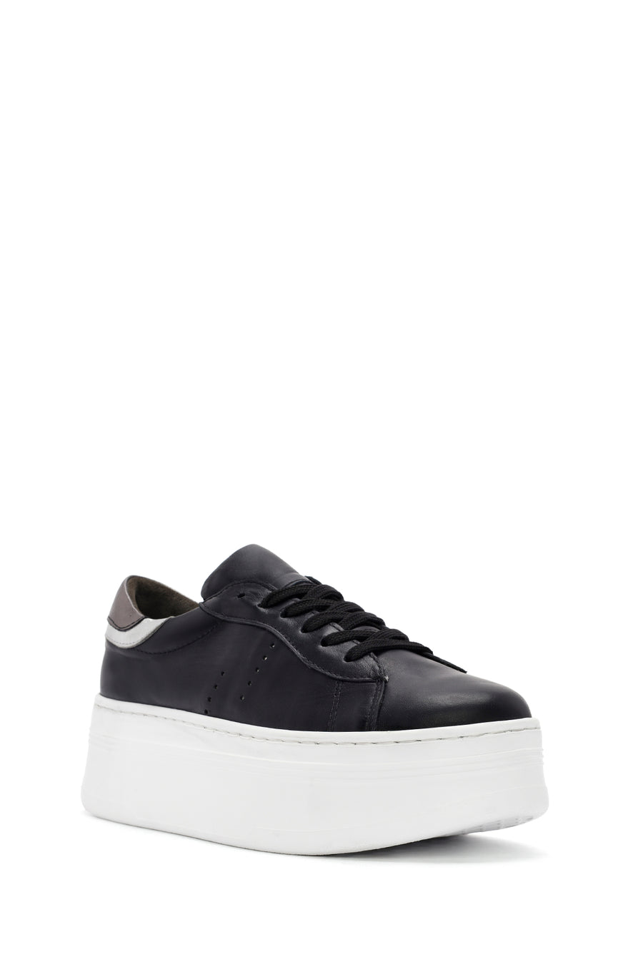 Kadın Siyah Bağcıklı Kalın Tabanlı Deri Sneaker