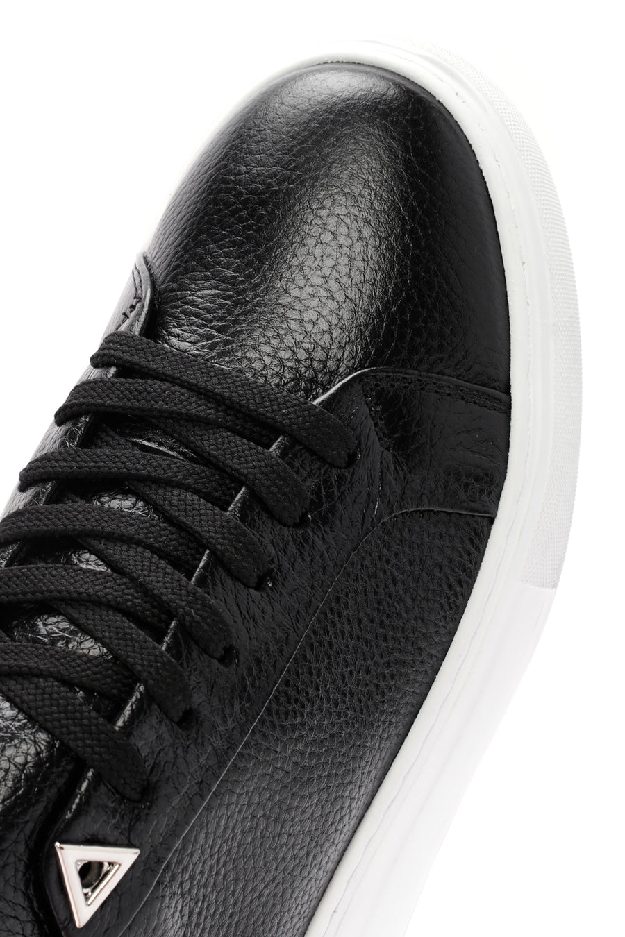 Kadın Siyah Bağcıklı Kalın Tabanlı Deri Sneaker