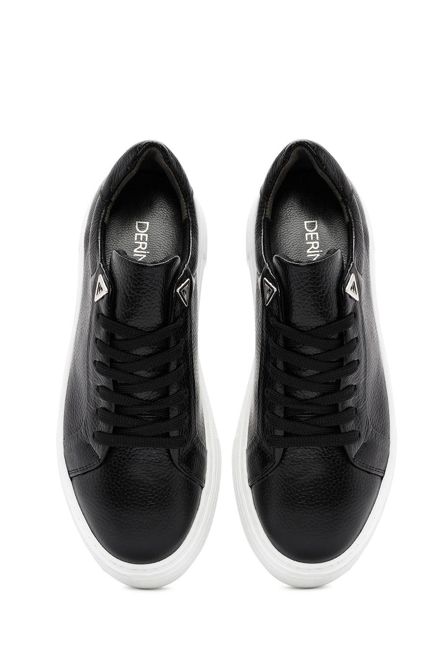 Kadın Siyah Bağcıklı Kalın Tabanlı Deri Sneaker