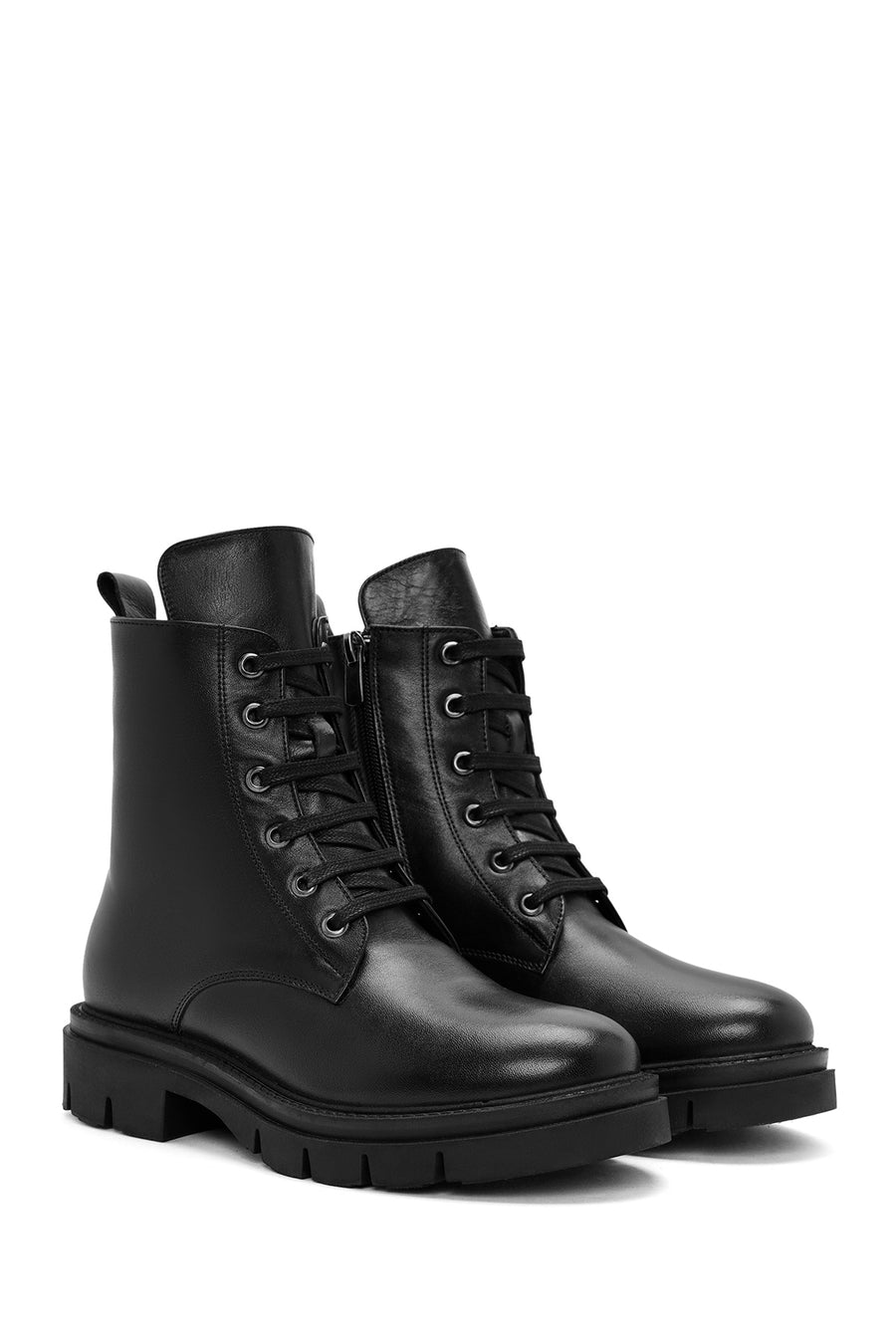 Women's Black Zippered Leather Boots