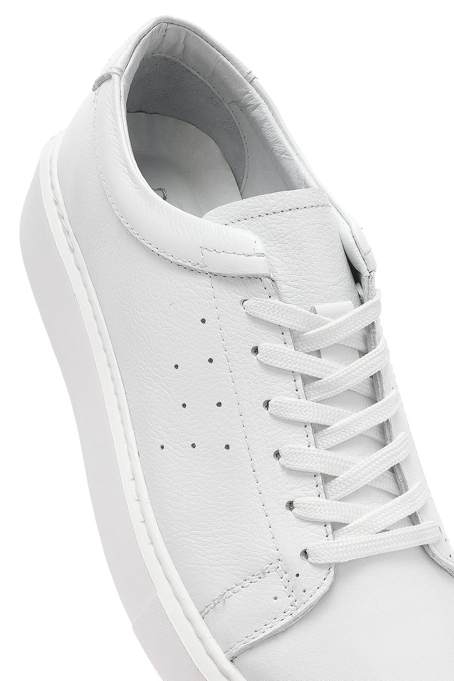 Erkek Beyaz Bağcıklı Kalın Tabanlı Deri Sneaker