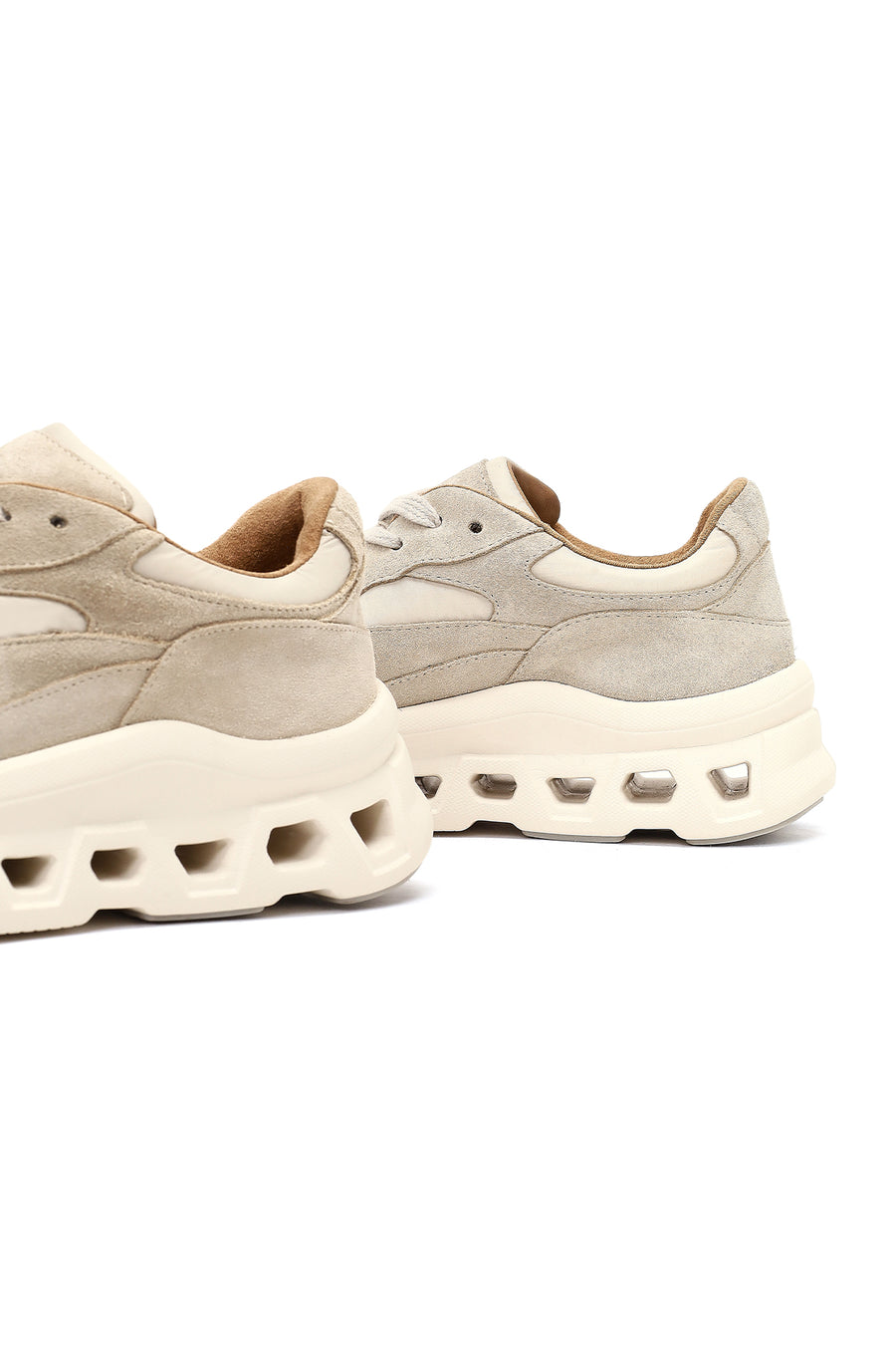 Kadın Bej Bağcıklı Kalın Tabanlı Deri Sneaker
