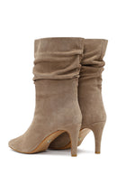 Kadın Bej İnce Topuklu Süet Deri Bot | Derimod