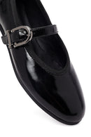 Kadın Siyah Tokalı Rugan Deri Babet | Derimod