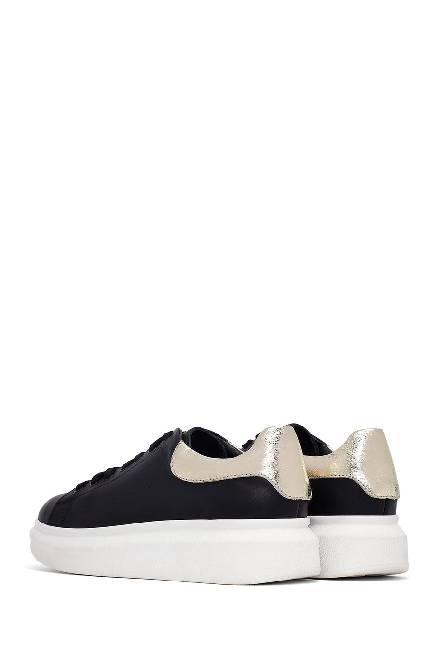 Kadın Siyah Bağcıklı Kalın Tabanlı Deri Sneaker