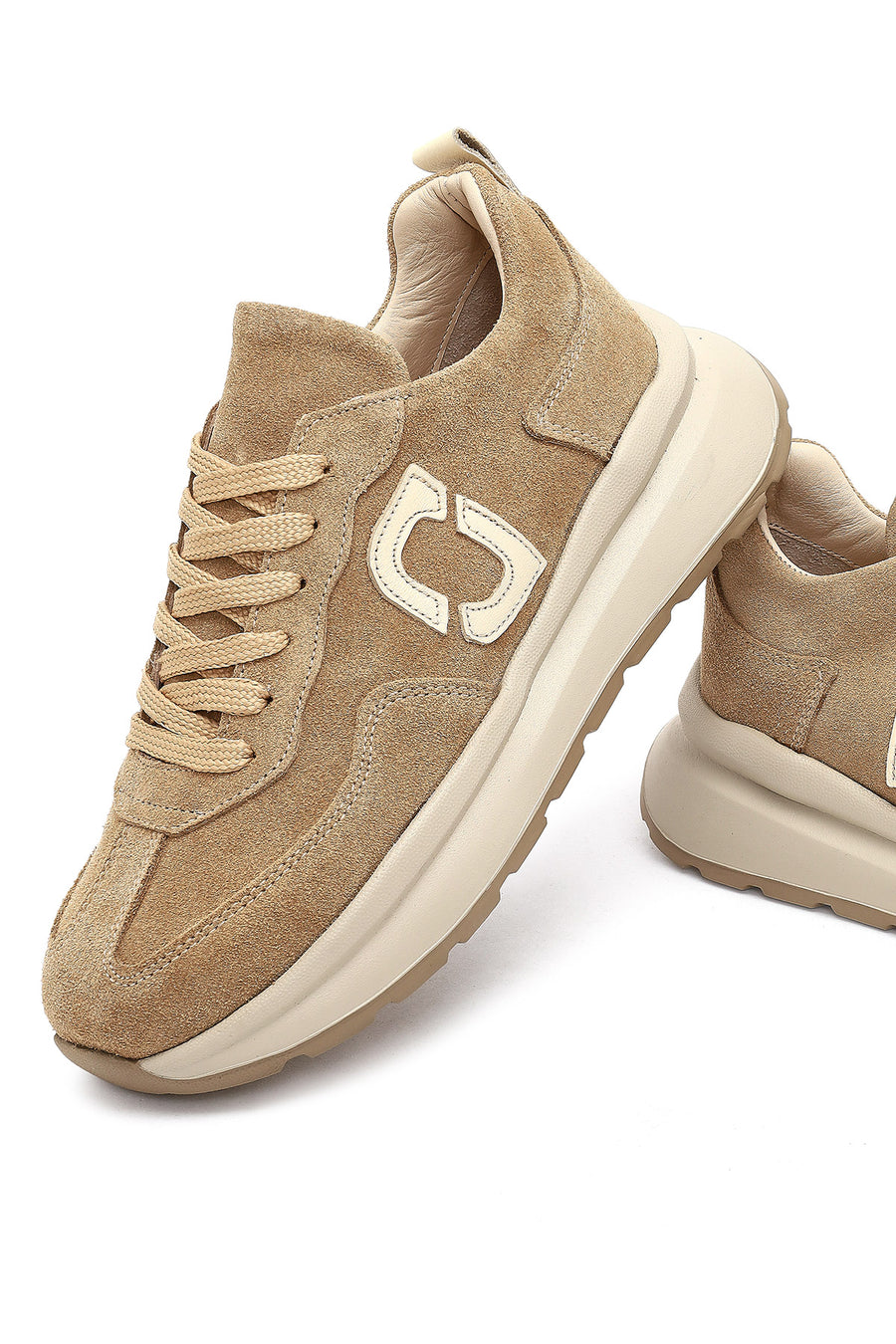 Kadın Bej Bağcıklı Kalın Tabanlı Süet Deri Sneaker