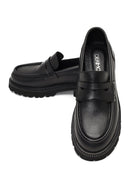 Women's Black Thick-Soled Leather Loafer | Derimod